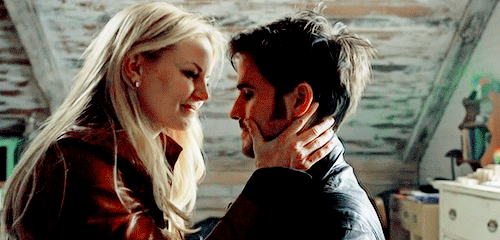 Image result for emma and hook 4x23 gifs